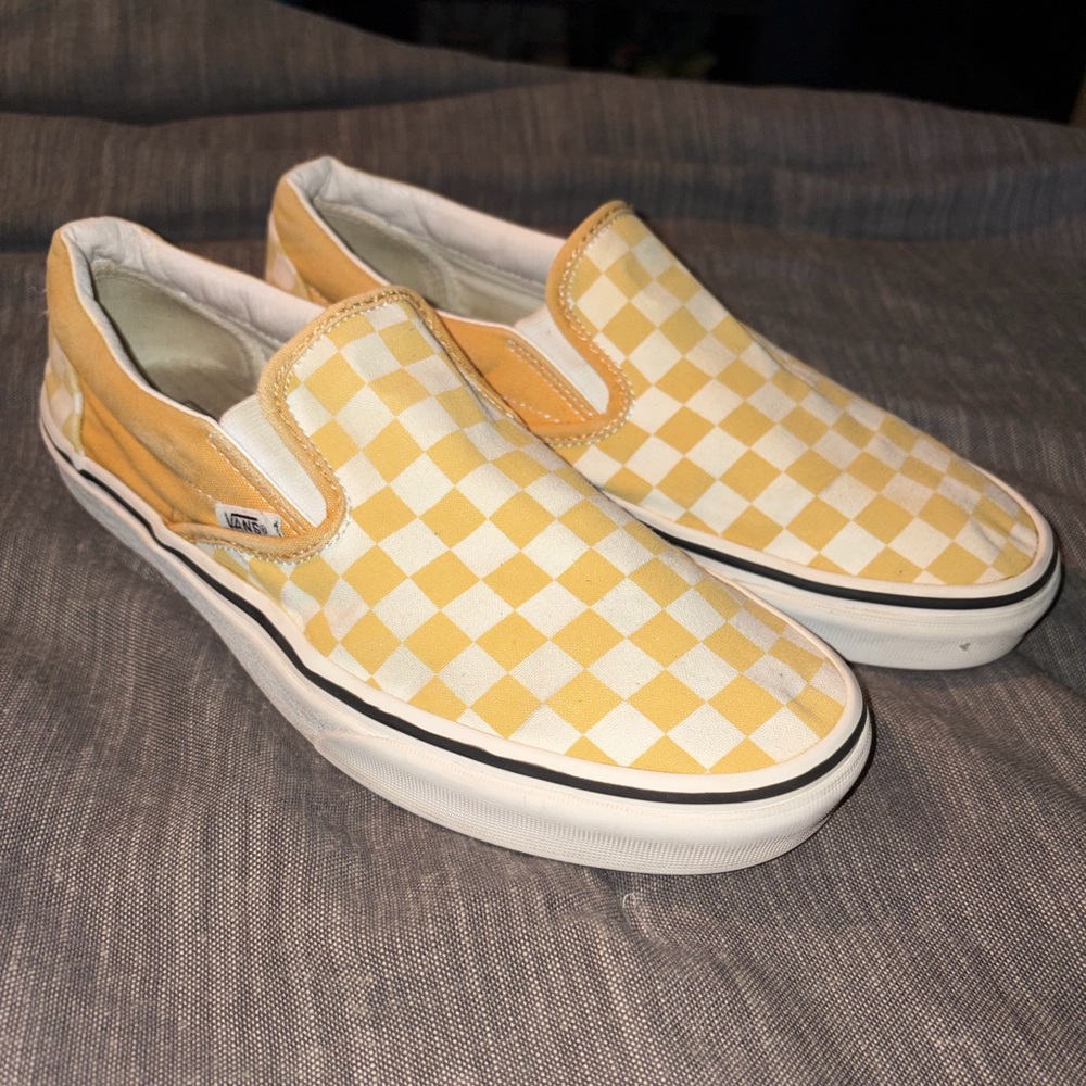 Unisex Checkered Vans, M9, W10.5